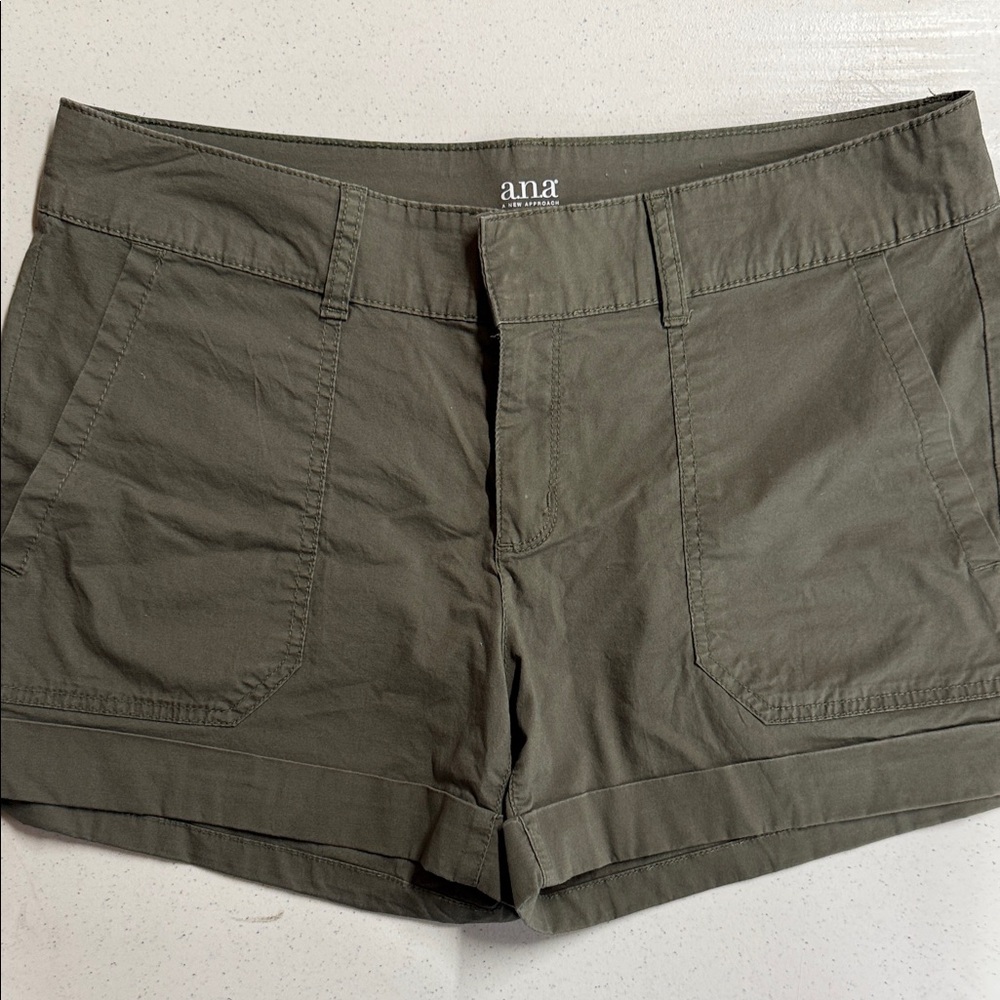 a.n.a Deep Green Shorts